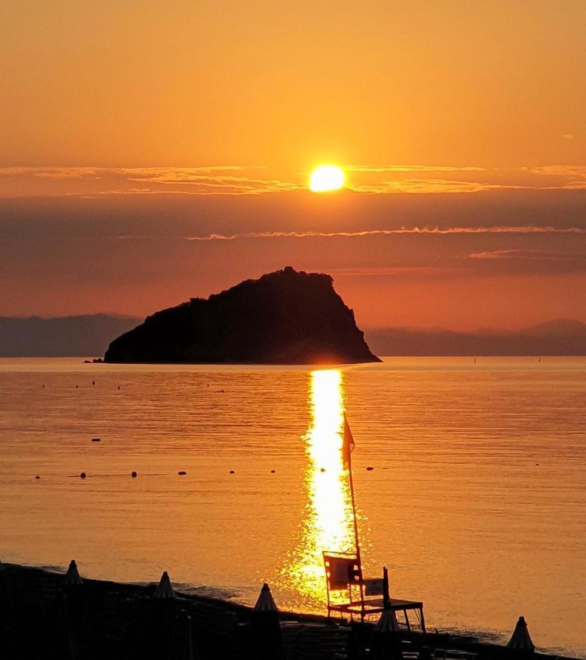 Casa Mariuccia - A Due Passi Dal Mare Apartment ซาโวนา ภายนอก รูปภาพ